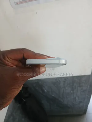 Apple iPhone 15 128 GB White