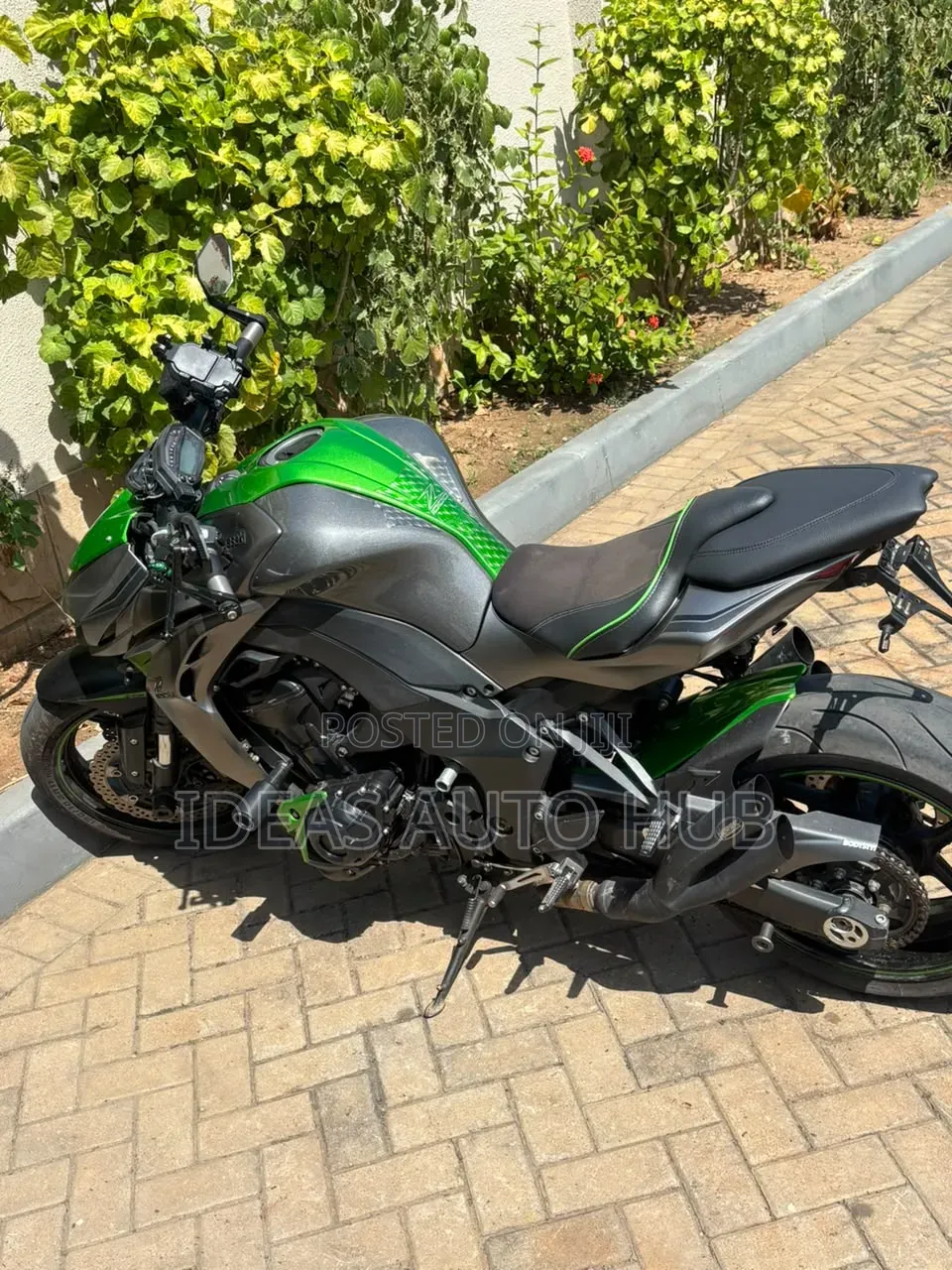 Kawasaki 2022 Gray