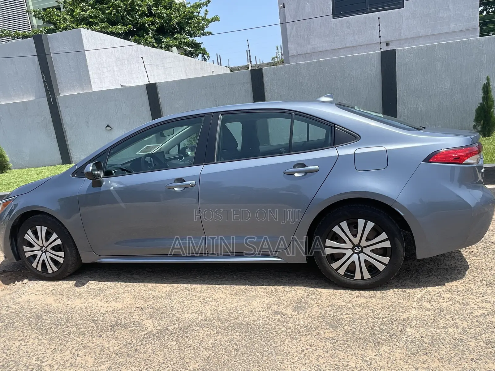 Toyota Corolla LE 2020 Blue