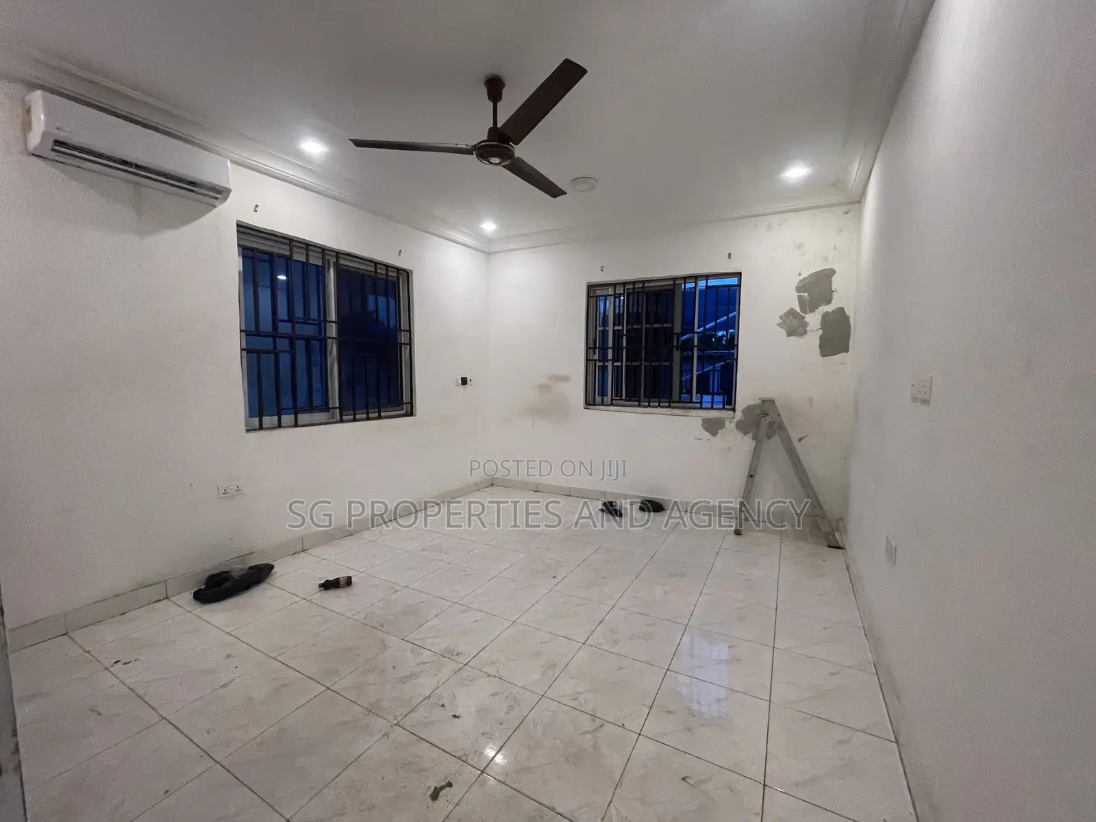 3bdrm House in Batsonaa, Baatsona Total for rent