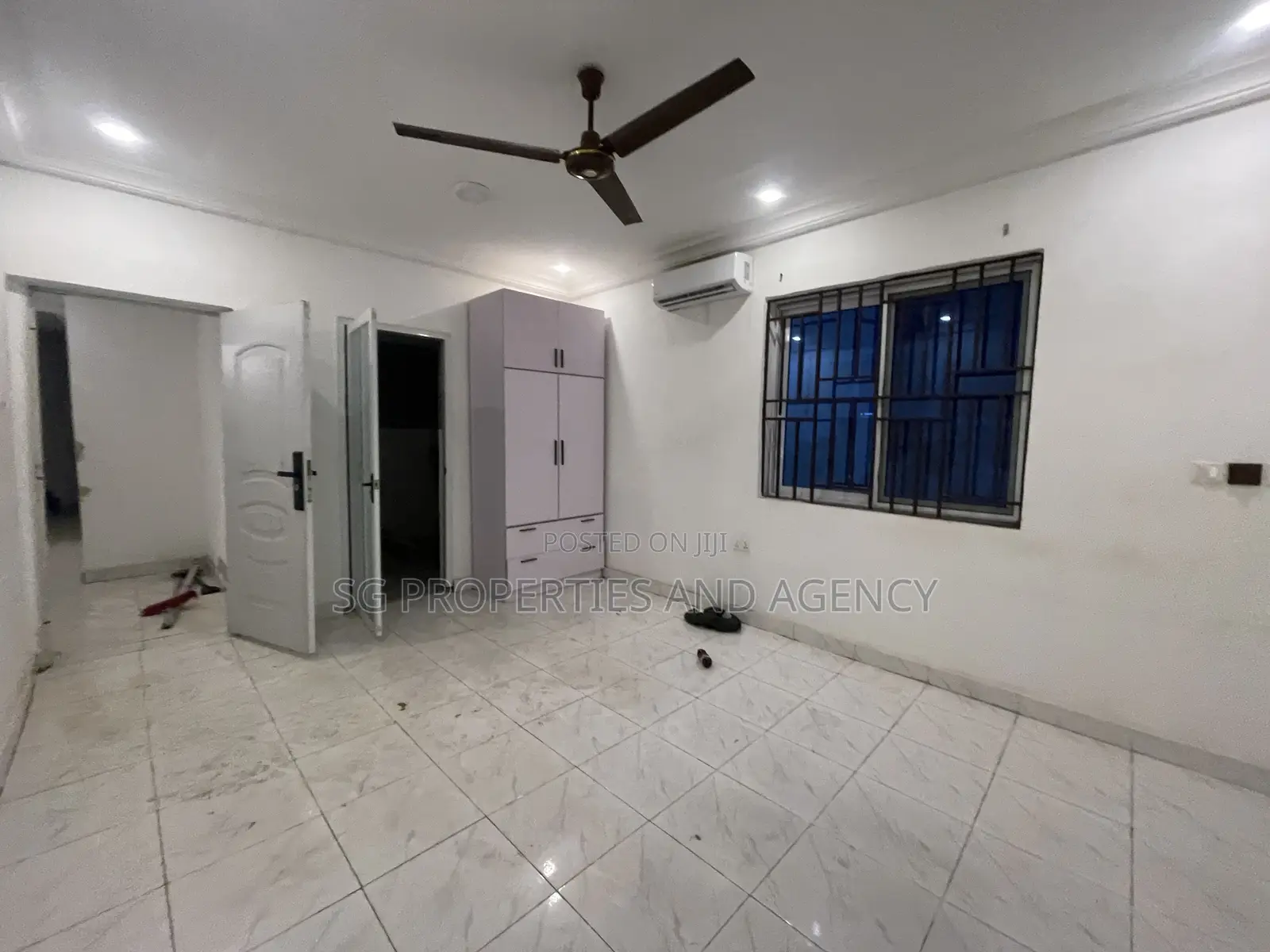 3bdrm House in Batsonaa, Baatsona Total for rent