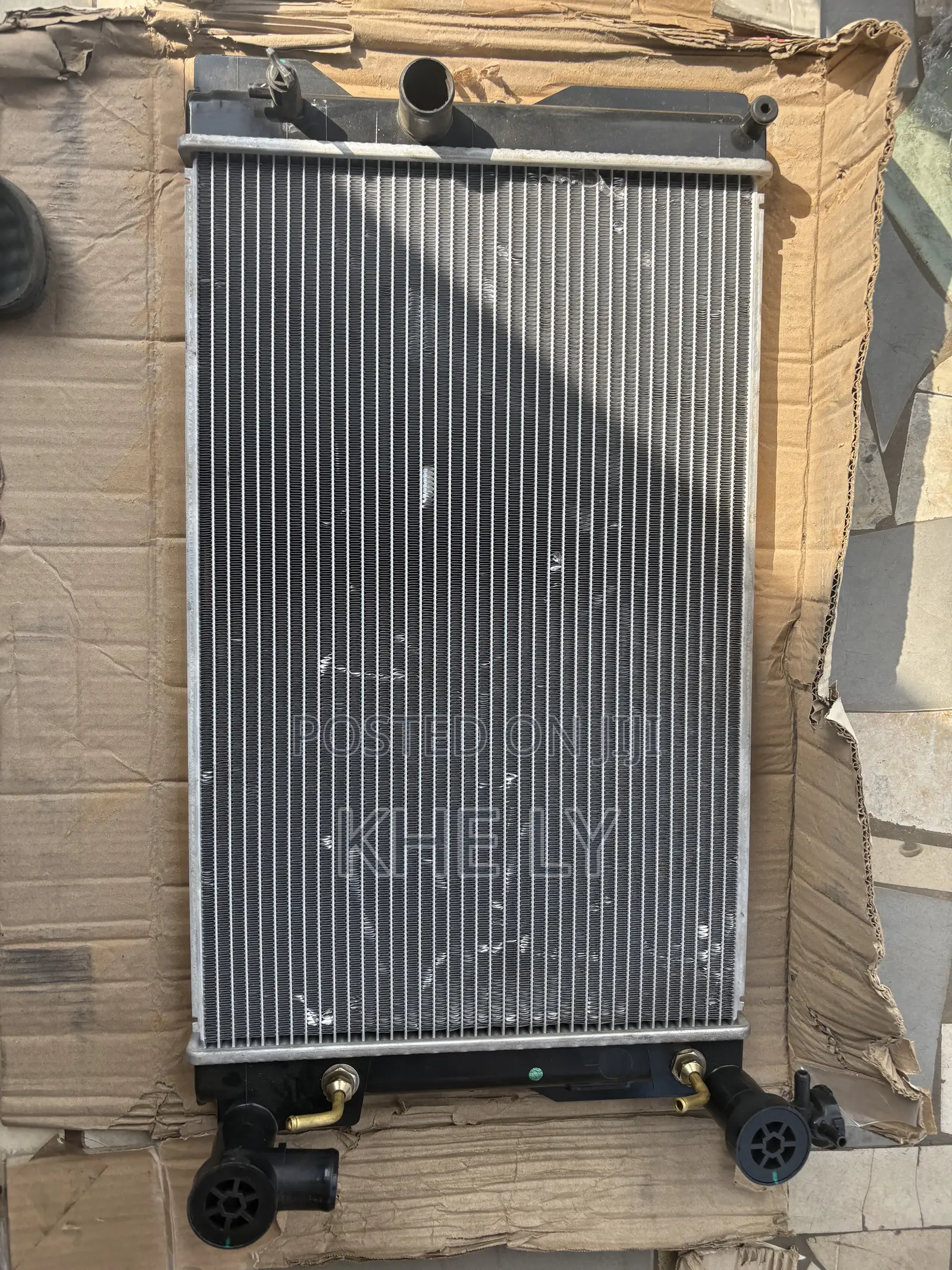 Coroll 2010 Radiator Tank