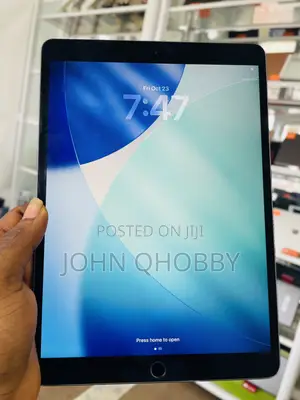 Apple iPad Air (2019) 64 GB Black