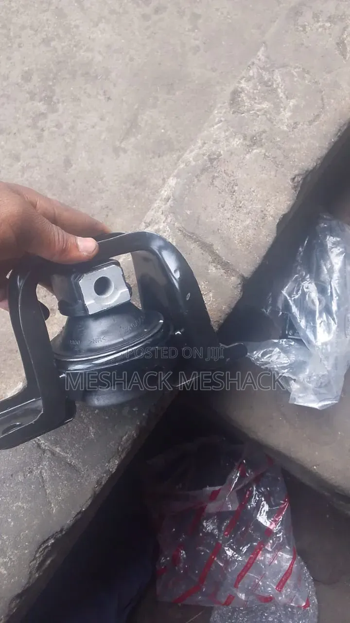 Nissan Versa Engine Seat