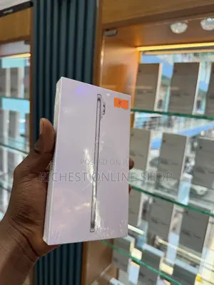 New Apple iPhone Air 256 GB
