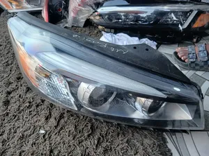 Kia Sorento 2017 2018 Headlight Home Used Pair 6,000