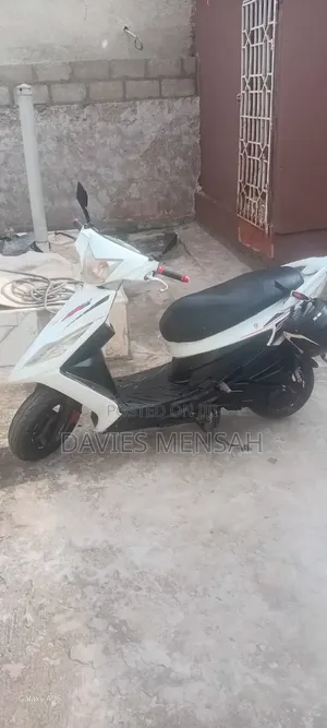 SYM Symnh 2024 White