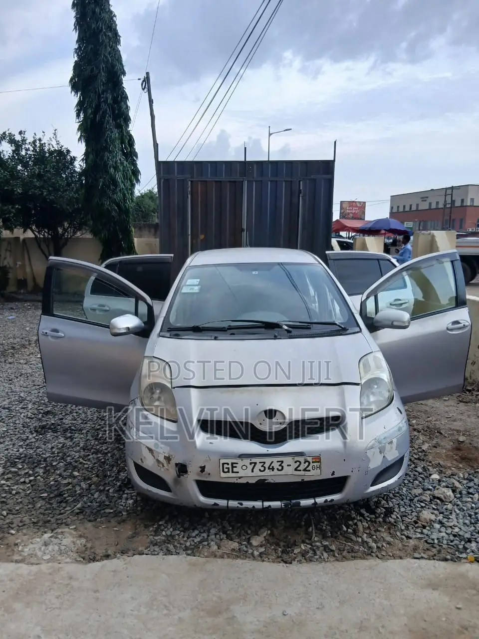 Toyota Vitz 1.3 AWD 3dr 2010 Silver