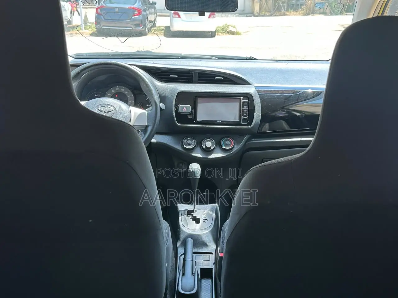 Toyota Vitz 1.3 FWD 3dr 2015 Yellow