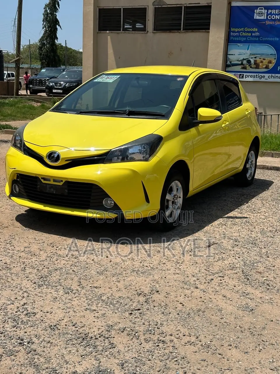 Toyota Vitz 1.3 FWD 3dr 2015 Yellow
