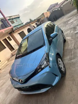 Toyota Vitz 2016 Blue