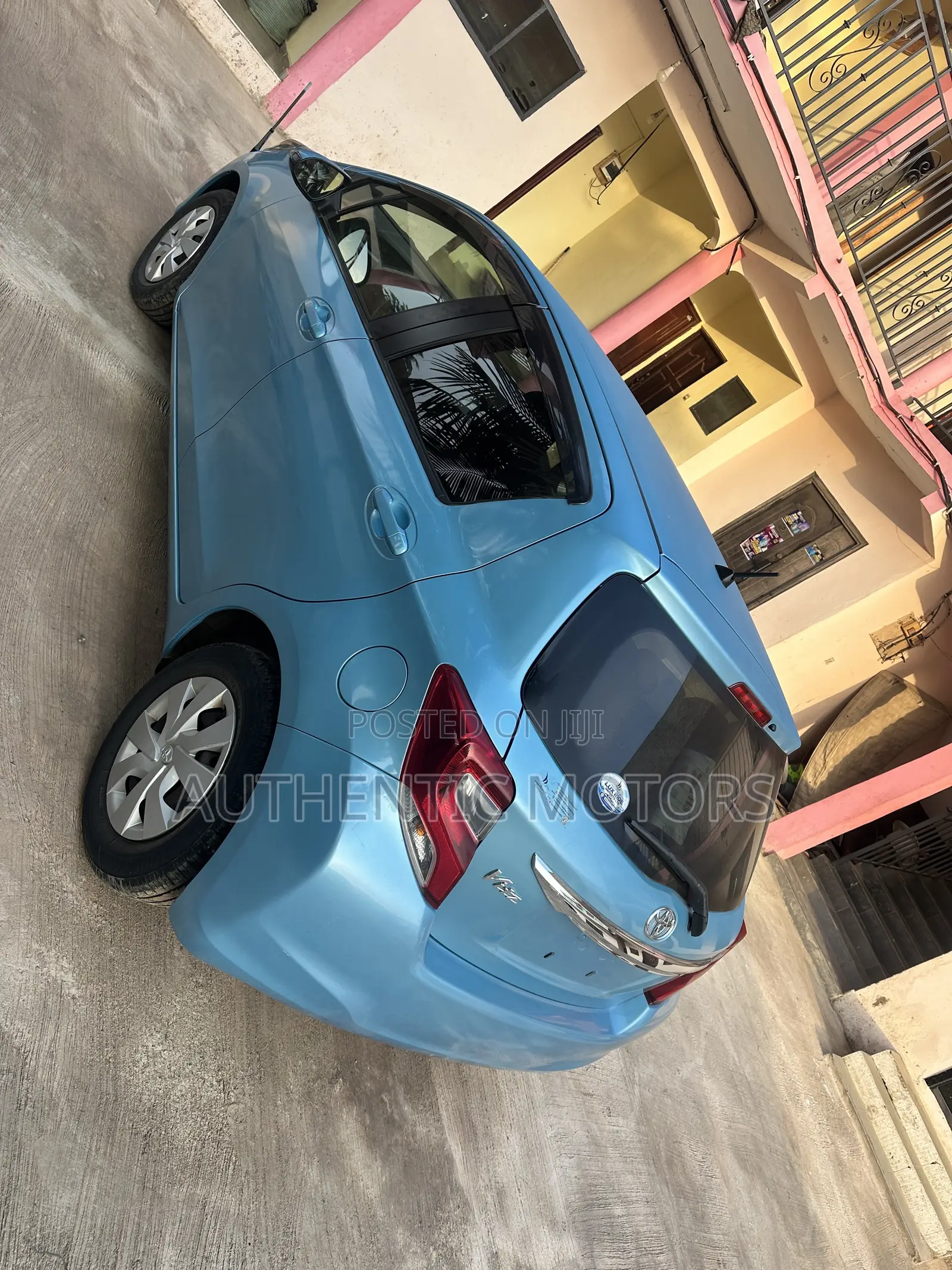 Toyota Vitz 2016 Blue