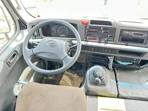 New Toyota Cresta 2025 White