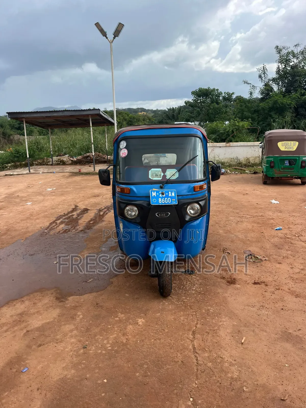 Bajaj RE 2025 Blue
