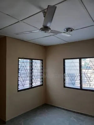 Mini Flat in West Hills Mall Area for rent
