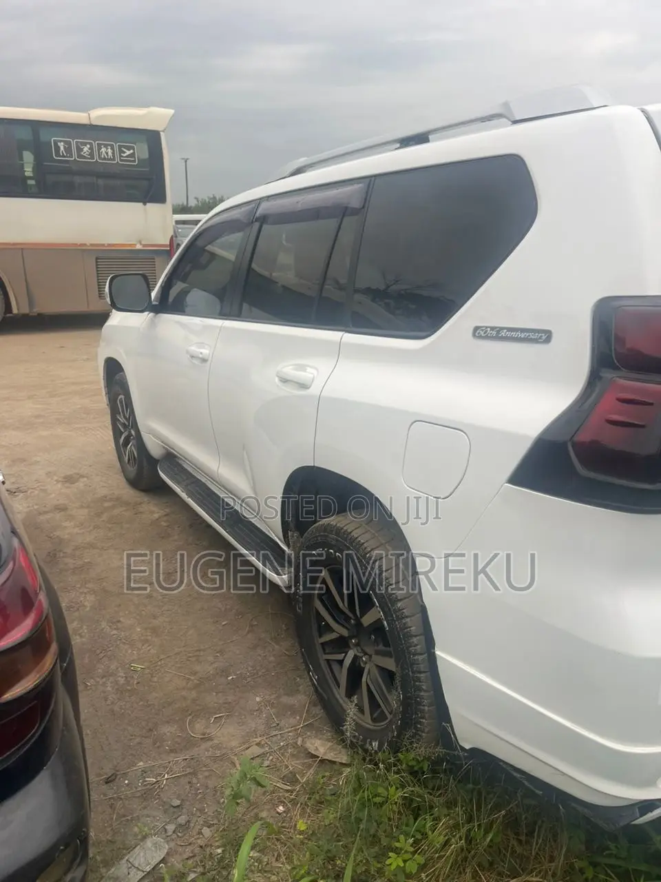 Toyota Land Cruiser Prado 2017 White