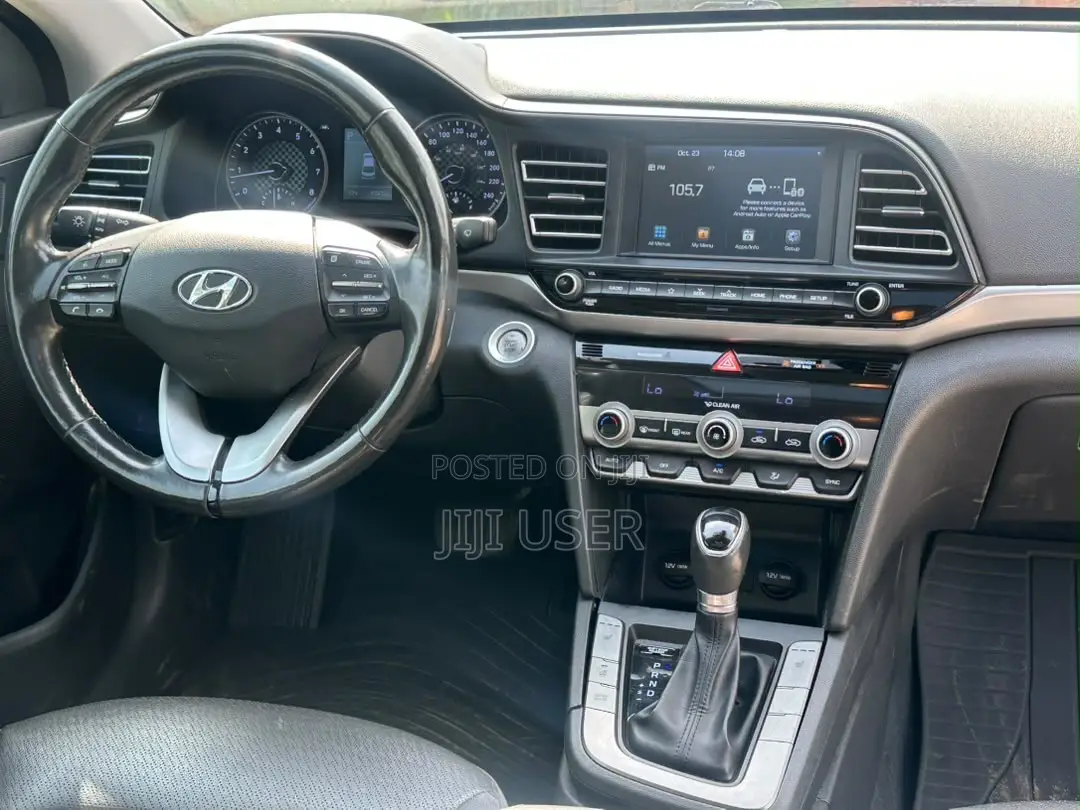 Hyundai Elantra SEL 2019