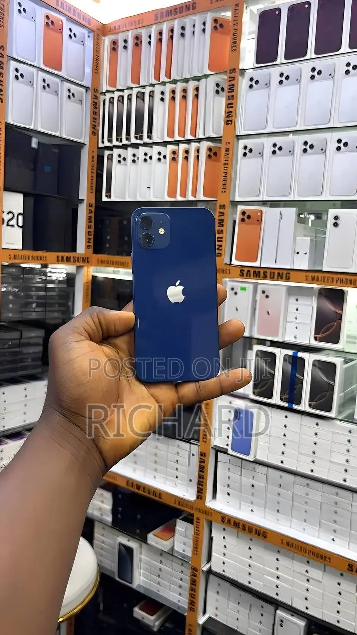 Apple iPhone 12 128 GB Red