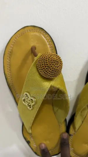 Ahenema Slippers