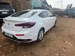 Hyundai Elantra 2020 White