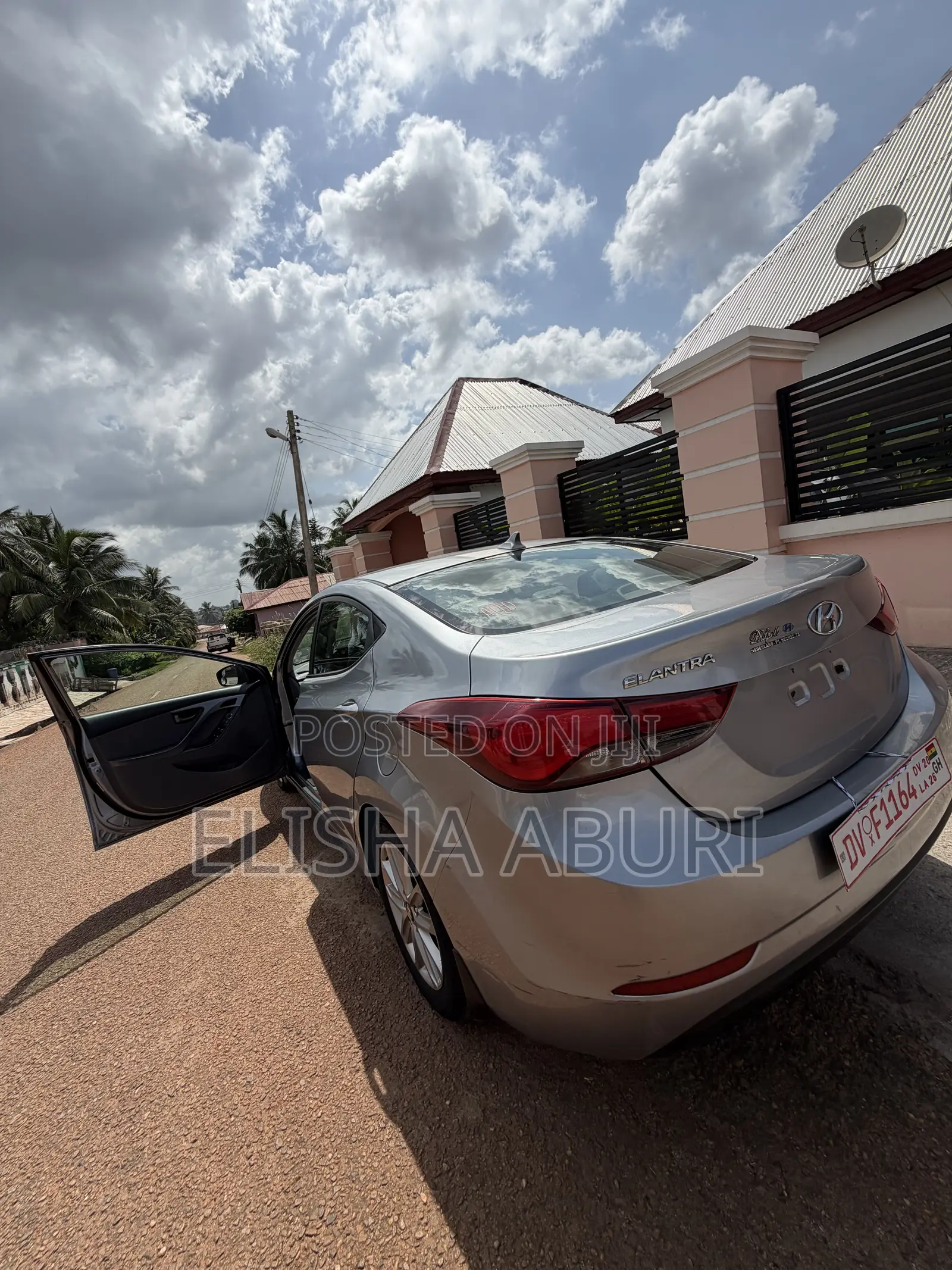 Hyundai Elantra SE Sedan FWD (1.8L 4cyl 6A) 2016 Silver