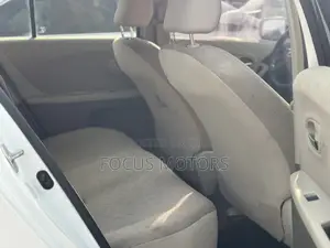 Toyota Vitz 2010 White