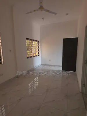 2bdrm Apartment in School Junction for rent