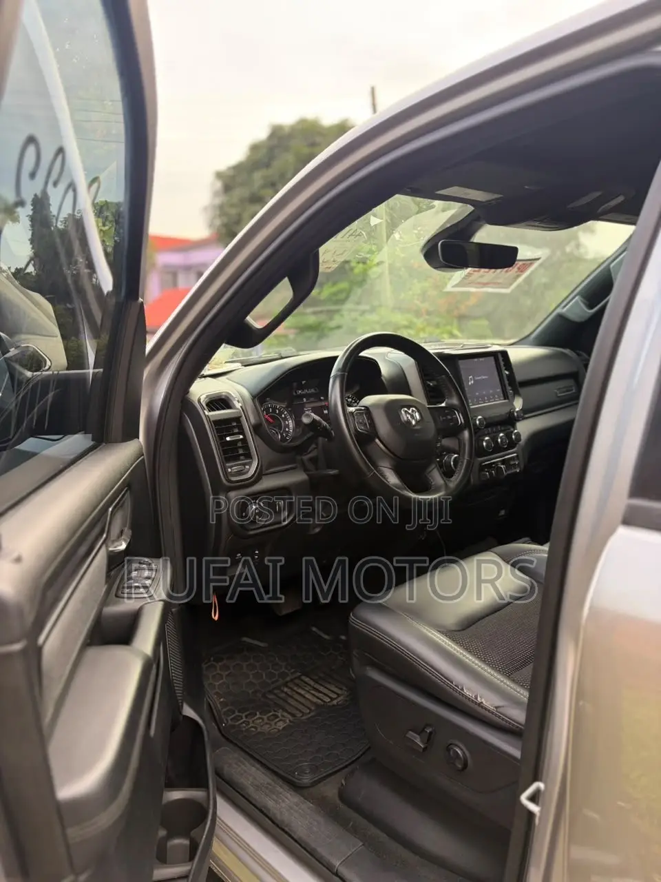 Dodge RAM 1500 5.7 Petrol AWD 2021 Silver