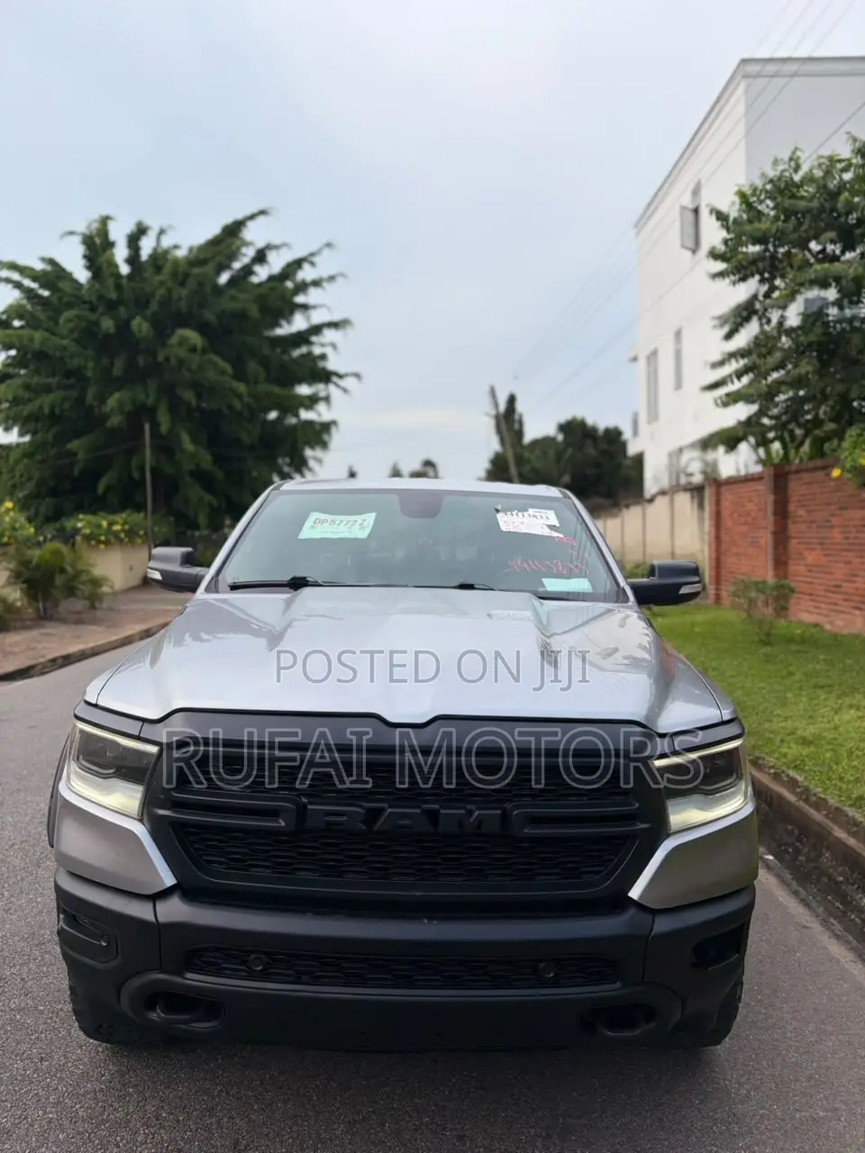 Dodge RAM 1500 5.7 Petrol AWD 2021 Silver