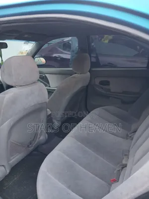 Hyundai Elantra 2005 Blue