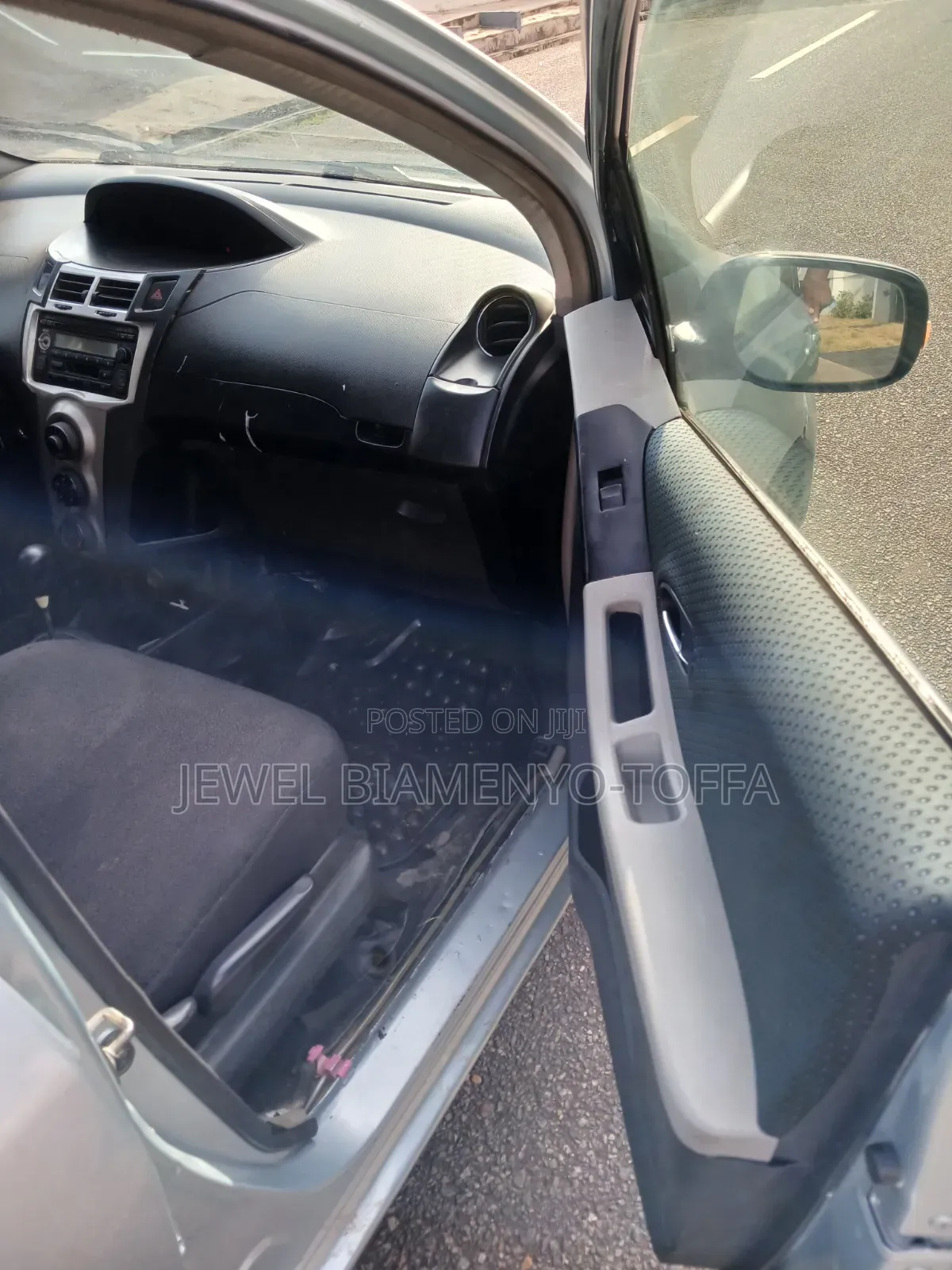 Toyota Vitz 1.0 FWD 3dr 2009 Silver