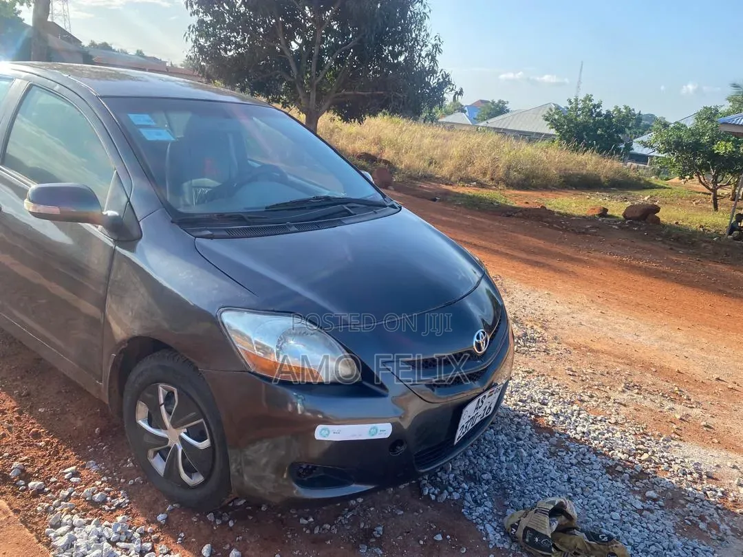 Toyota Yaris 2009