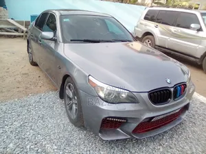BMW 528i 2009 Gray