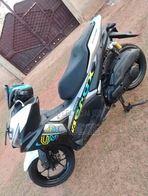 Yamaha Aerox 2024 Black