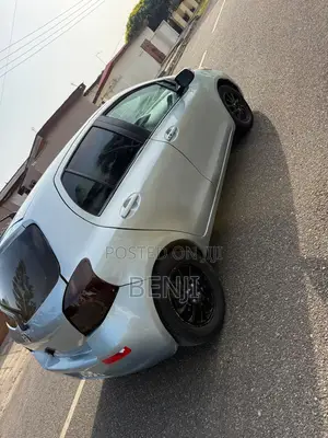 Toyota Vitz 2010 Gray