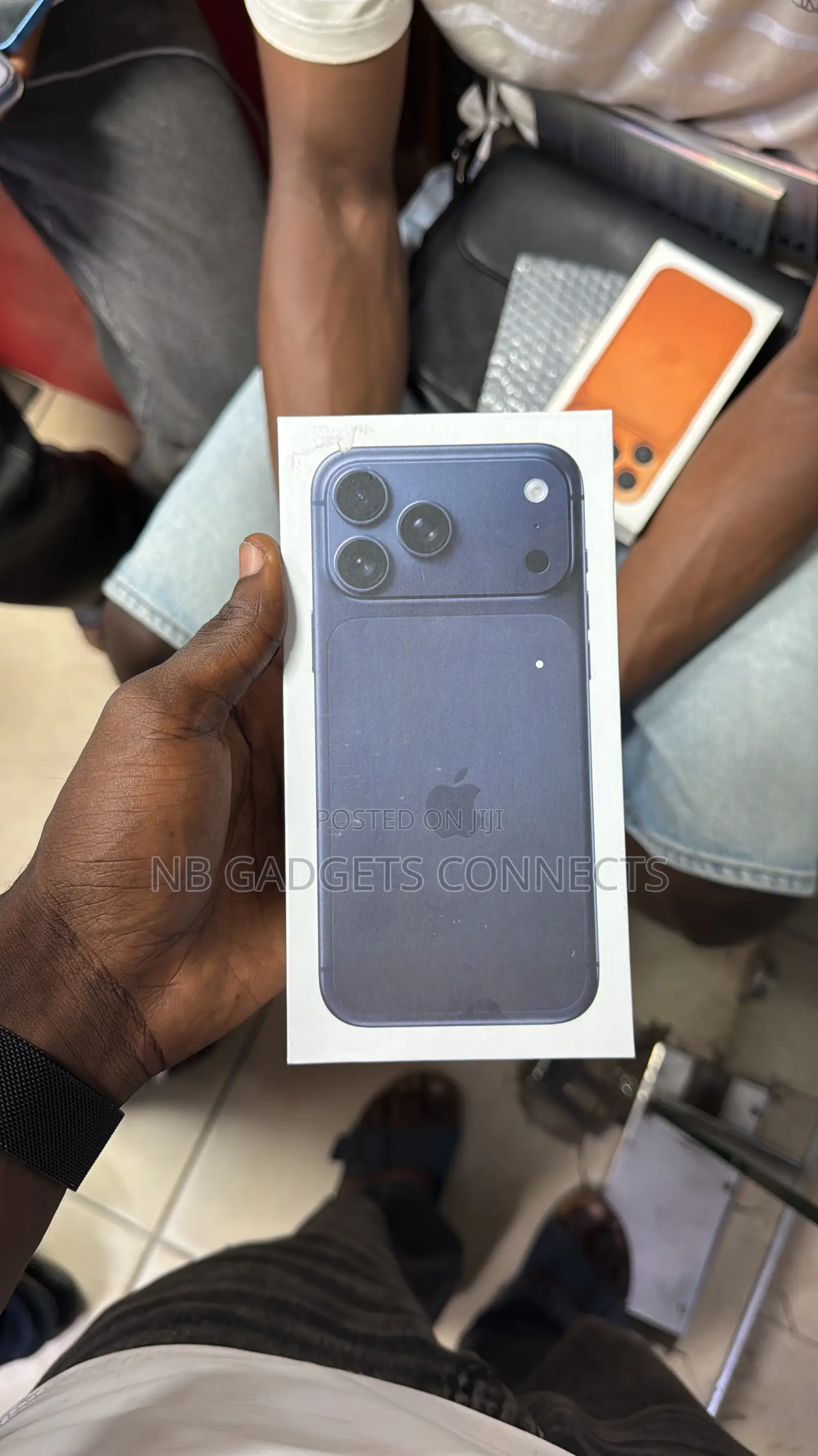 New Apple iPhone 17 Pro Max 256 GB Blue