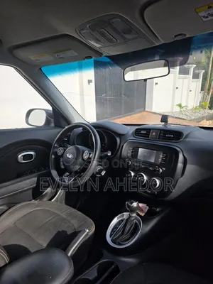 Kia Soul Hatchback 2016 Blue