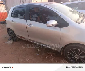 Toyota Vitz 1.5 FWD 5dr 2008 Silver