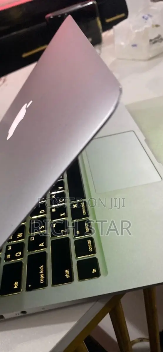 Laptop Apple MacBook Air 8GB Intel Core i5 SSD 128GB