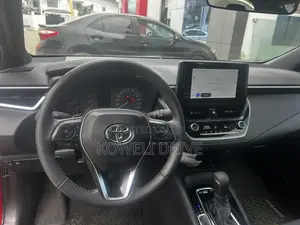 Toyota Corolla SE 2024 Maroon