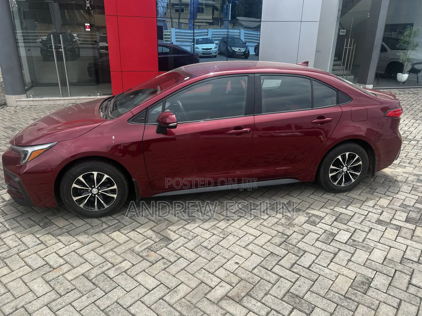 Toyota Corolla SE 2024 Maroon