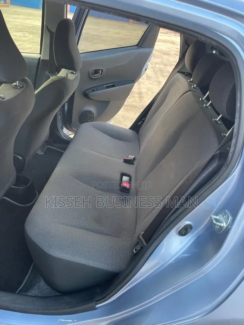 Toyota Vitz 2014 Blue