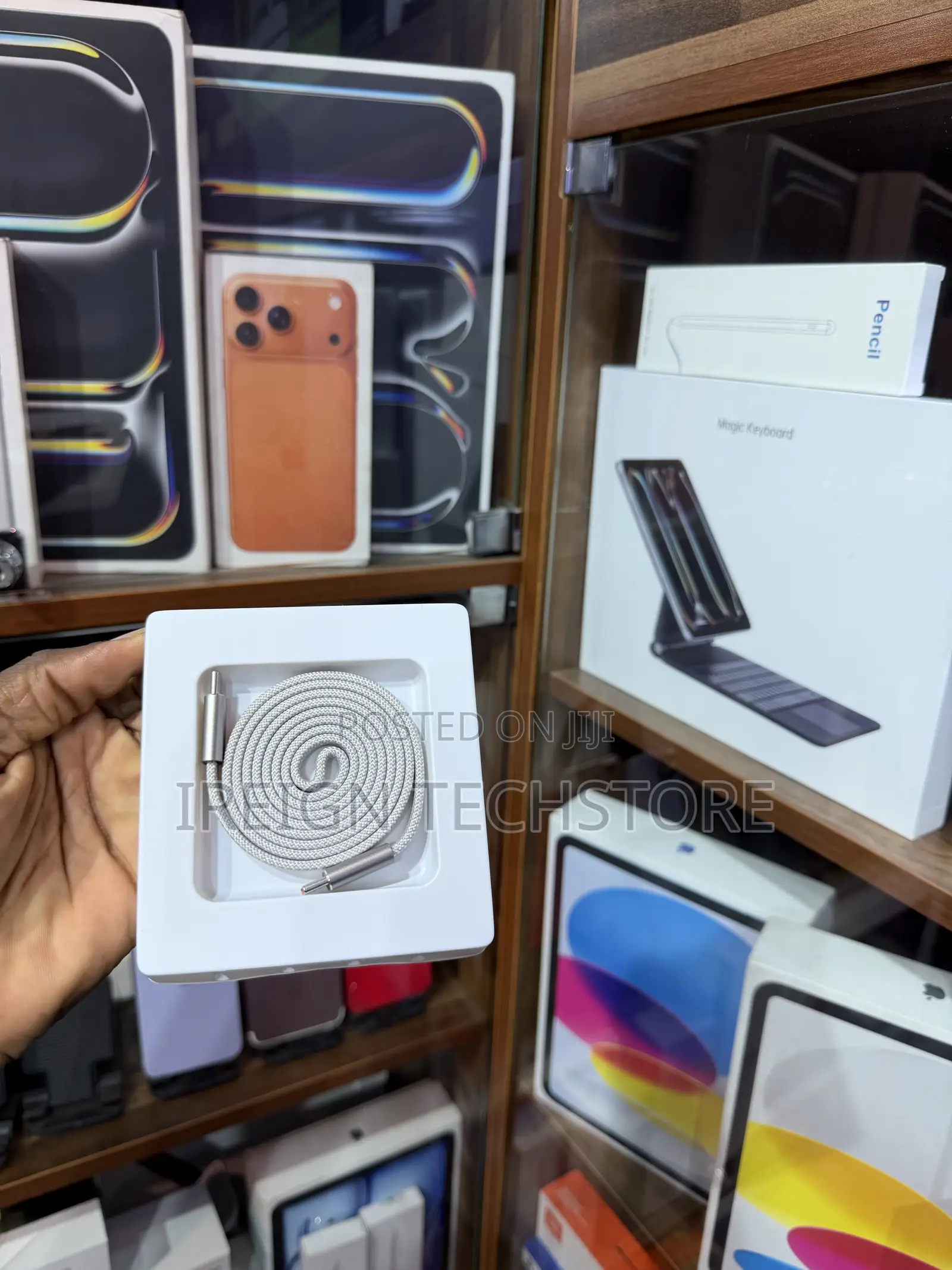 USB-C Magnetic Coiled Cable