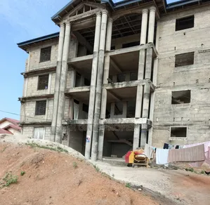 68 Bedrooms Hostel for Sale at Kenyasi ( Garden City University)