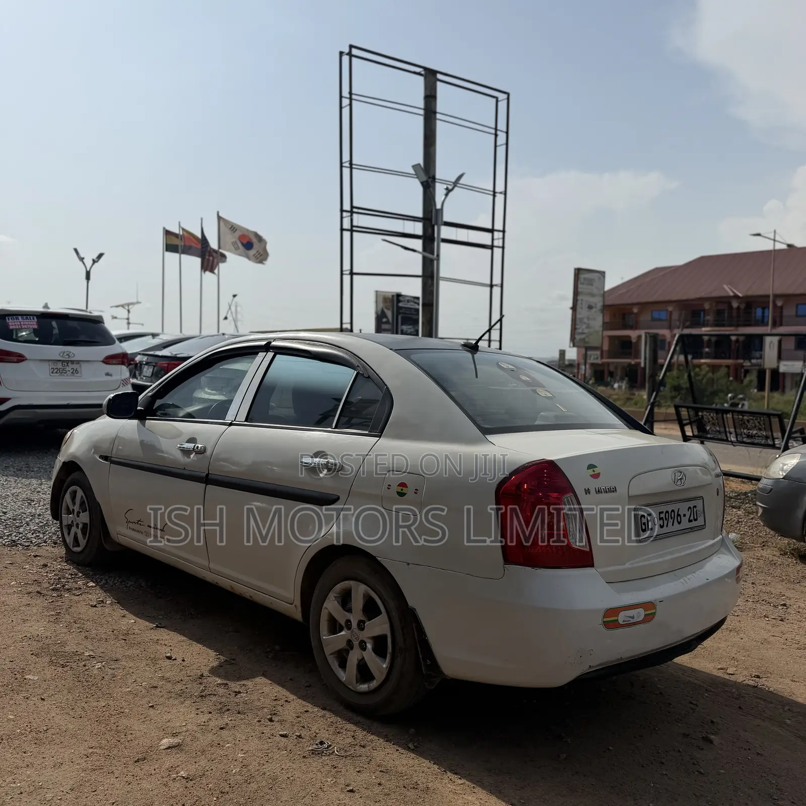 Hyundai Accent SE Automatic 2010 White