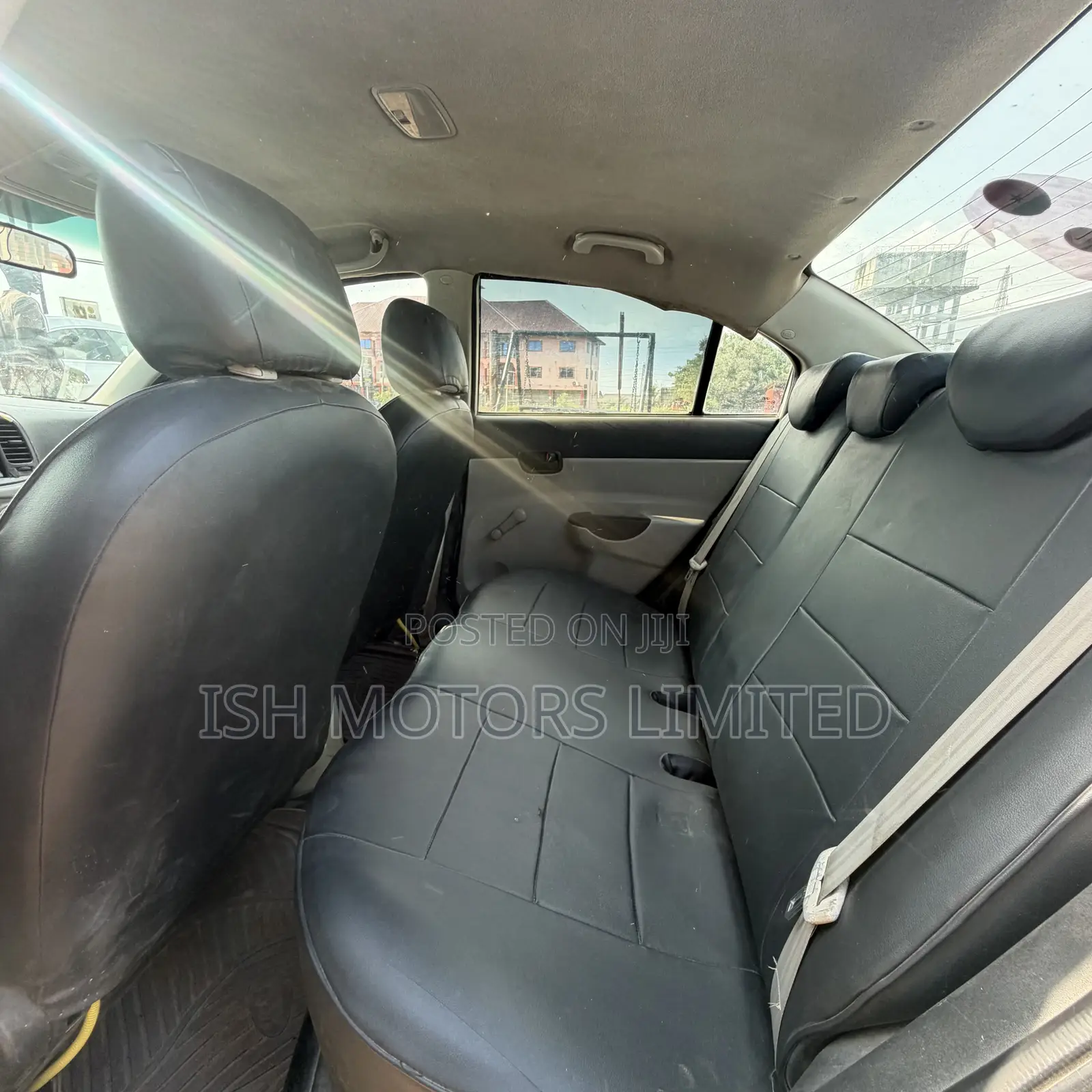 Hyundai Accent SE Automatic 2010 White
