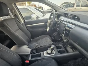 Toyota Hilux Revo Double Cab Deisel 2.4 RWD 2021 Green