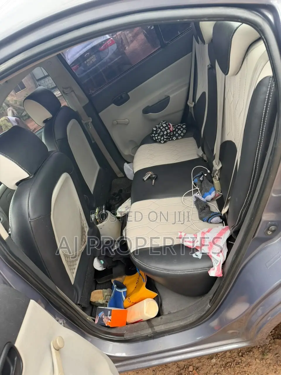 Hyundai Accent SE Automatic 2010 Gray
