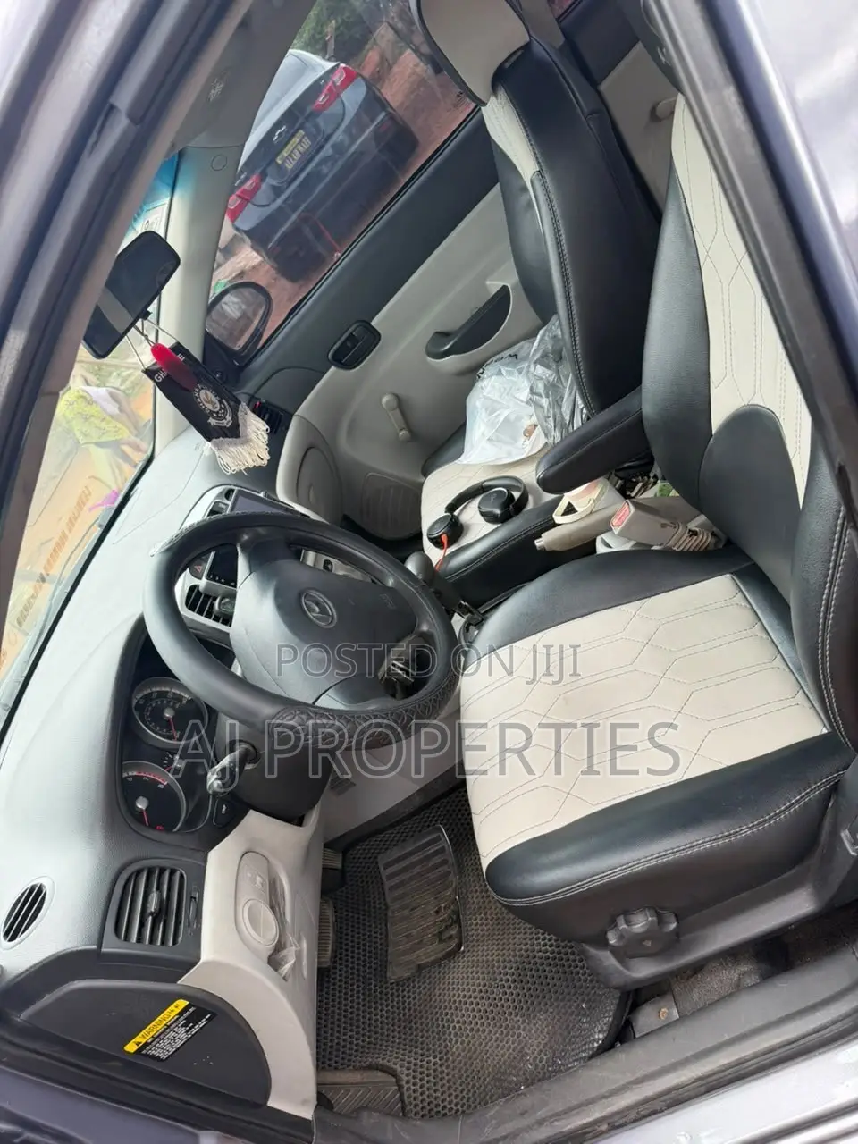 Hyundai Accent SE Automatic 2010 Gray