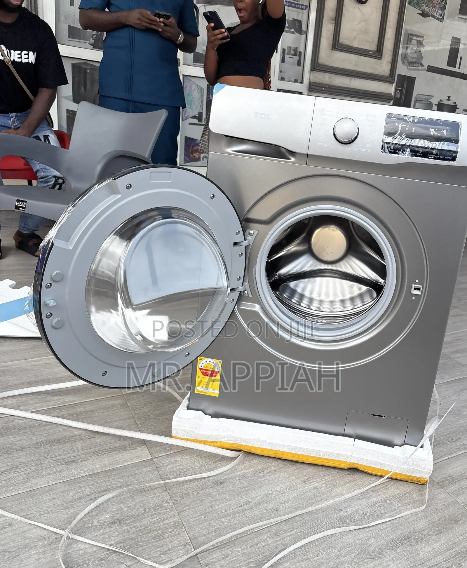 Powerful Washing TCL 10.5kg Front Load Washing Machine 